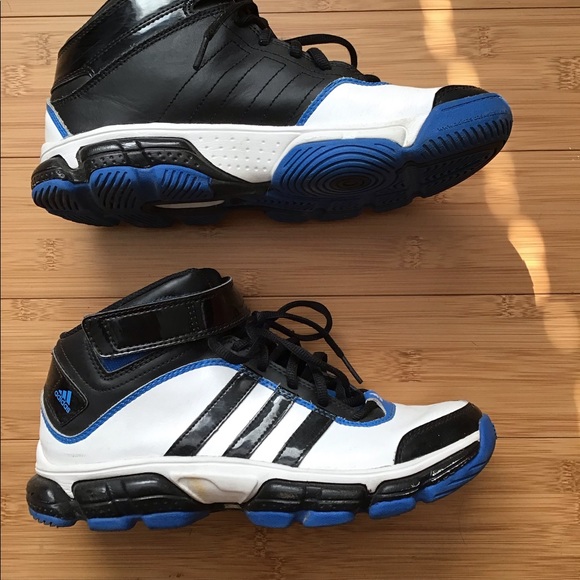 dwight howard basketball shoes